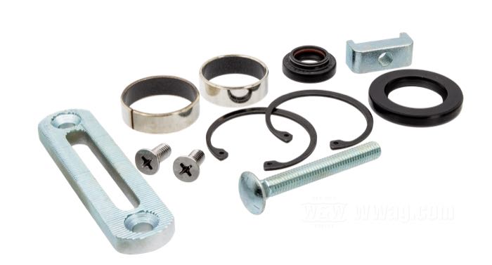 Carter primaria interno; atto per Softail 5 marce 1989-1993; alluminio fuso, cromato; con minuteria; rimpiazza OEM HD 60630-90; peso lordo: 5.66 kg
