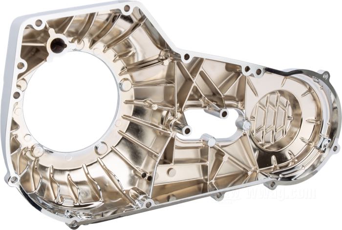 Coperchio primaria esterno; atto per Dyna 1999-2005 e Softail 1999-2006; alluminio fuso, cromato; rimpiazza OEM HD 60543-99B; peso lordo: 3.5 kg