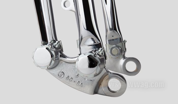 Horquilla Springer »I-Beam inline« de Cannonball; apropiado para 4-speed Big Twins 1937-1986; rosca interior de la pipa de dirección: 3/4”-14 UNS, rosca exterior de la pipa de dirección: 1”-24 UNS; acero, cromado, resortes cromados; largo: 19.6”; rake: 0 °; sobra/acortamiento: original; peso bruto: 19.76 kg