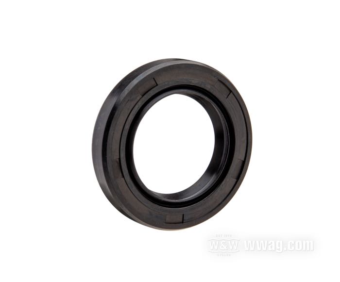 Wellendichtring von James Gaskets; für Radnabe; passend für K-Modell und Sportster 1955-1972 hinten, Big Twin 1967-1972 vorne und hinten, Sidecar 1967-1979; Gummi / Stahl; Montageposition: rechts; ID x AD: 22.2 x 34.9 mm, 6.35 mm stark; ersetzt OEM HD 41210-55; Bruttogewicht: 7 g
