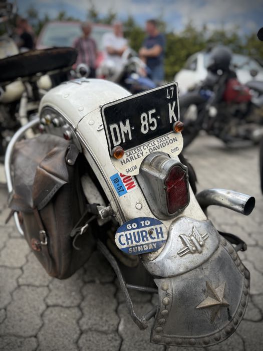 Schutzblech-Zieraufsatz »1948«; passend für Big Twin 1937-1949; Stahl, verchromt, hinten; ersetzt OEM HD 59885-48; Bruttogewicht: 170 g