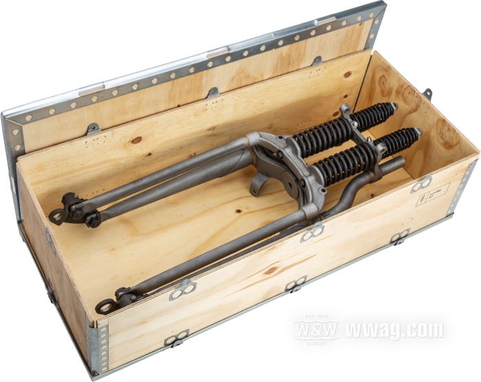 Springer Gabel »Concours« von The Cyclery; passend für Big Twins 1937; Innengewinde Steuerkopf: 3/4”-14 UNS, Außengewinde Steuerkopf: 1”-24 UNS; Stahl, blank / parkerisiert, parkerisierte federn; Länge: 19”; Rake: 0 °; mit Zentrierring; Polen; Bruttogewicht: 20 kg