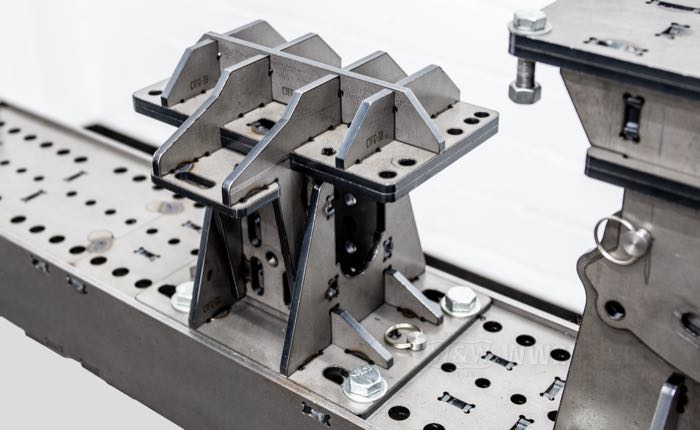 Frame jig »CT Newman« by CT Newman Engineering; fits Big Twin 4-speed frames; steel, bare; Spain, designed in the USA; gross weight: 150 kg