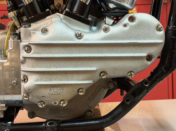 Bolt/screw kit; for Gear cover; fits Big Twin 1936-1969; steel, chrome-plated, on aftermarket case; thread: 1/4”-20; gross weight: 135 g