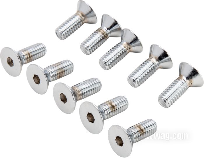 Kit bulloni di Colony; per fori di 5/16” con svasatura conica; acciaio, cromato; testa svasata a brugola; filettatura: 5/16”-18; lunghezza: 7/8 ” (22 mm); rimpiazza OEM HD 3680; U.S.A.; peso lordo: 100 g