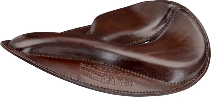 Selle mono »Mesinger Racer« de The Cyclery; vachette, marron foncé; longueur x largeur: 300 x 270 mm; distance des ressorts ou goujons de montage: 174 mm; filet des boulons de montage: M8; Europe; poids brut: 740 g