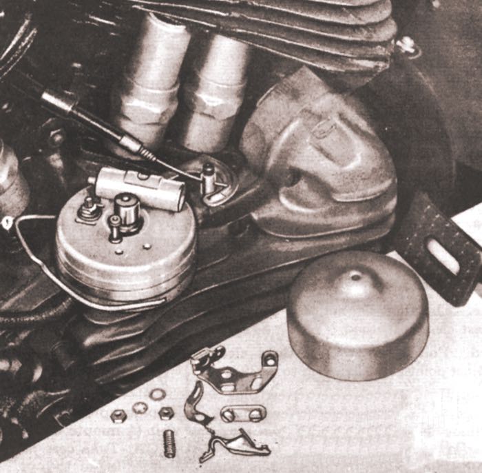 Clip de soutien de Samwel Supplies; pour Système d'allumage; adaptable à modèles 1936-1964; acier à ressort, CAD (procédé ZnNi); avec archet de soutien; remplace OEM HD 32585-36; poids brut: 7 g