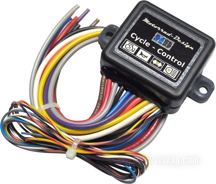 Centralina »Cycle Control mod. 013« di Motorrad-Design; con aggiunti funzione luci di emergenza e automatismo spegnimento frecce; L x A x P: 49 x 45 x 22 mm; Germania; peso lordo: 150 g