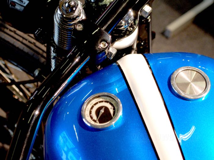 Tachimetro elettronico »mst Speedster« di motogadget; lucidato; profondità: 24 mm; Ø 49 mm; 12 V; con sensore Reed; con omologazione nazionale tedesco; Germania; peso lordo: 220 g