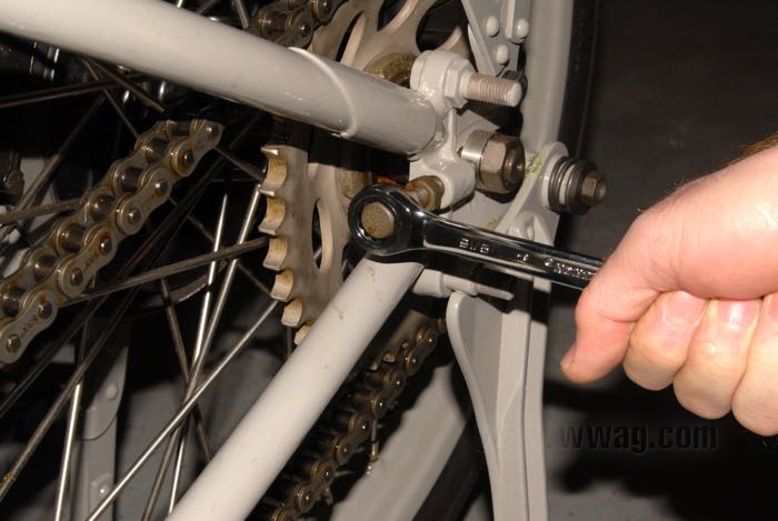 Combination ratcheting wrench set by GearWrench; steel, Sizes: 5/16”, 3/8”, 7/16”, 1/2”, 9/16”, 5/8”, 11/16”, 3/4”; length: 250 mm; SAE; Taiwan; gross weight: 1.24 kg