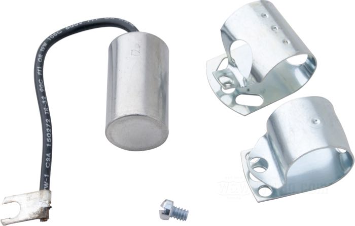 Kondensator »0.26 µF (Mikrofarad)«; erzeugt beim Kickstarten einen stärkeren Funken, aber auch stärkeren Verschleiß an den Kontakten; Stahl / Papier / Kupfer; Bruttogewicht: 30 g