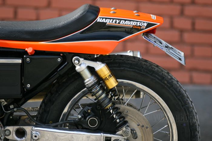 Ammortizzatori »36PL« di Öhlins; atto per Sportster 1979-2020; alluminio billet / acciaio / acciaio per molle; lunghezza: 336 mm; ochiello del amortizzatore: 14 mm; con omologazione nazionale tedesco; peso lordo: 4.7 kg