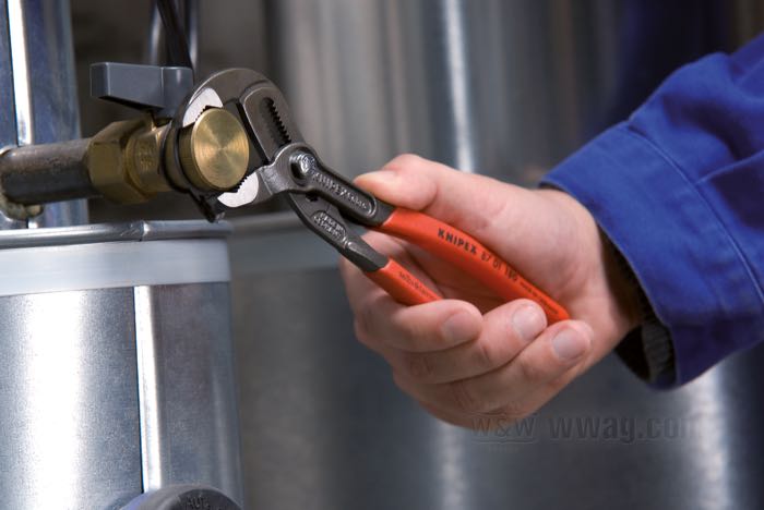 Pince multiprise de KNIPEX; → 36 mm; longueur: 180 mm; Allemagne; poids brut: 170 g