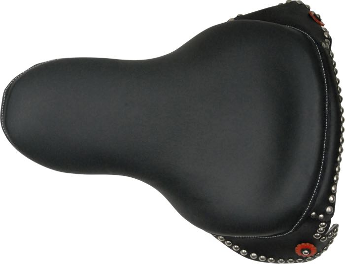 Sella a due Buddy Seat di Samwel Supplies; atto per Big Twin 1947-1953; vacchetta, nero, con skirt; lunghezza x larghezza: 570 x 390 mm; distanza delle molle o perni di fissaggio: 195 mm; rimpiazza OEM HD 52515-54; peso lordo: 5.6 kg