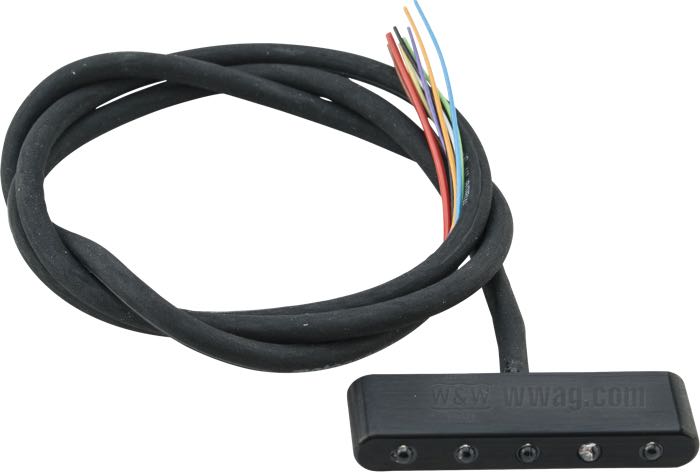 Unité de voyants de contrôle »Motosign Mini« de motogadget; avec 5 LEDs; alu billet, anodisé noir; L x L x P: 46 x 7 x 13 mm; filetage: M3 x 0.5; 12 V; avec cable de raccord de 50 cm; Allemagne; poids brut: 30 g
