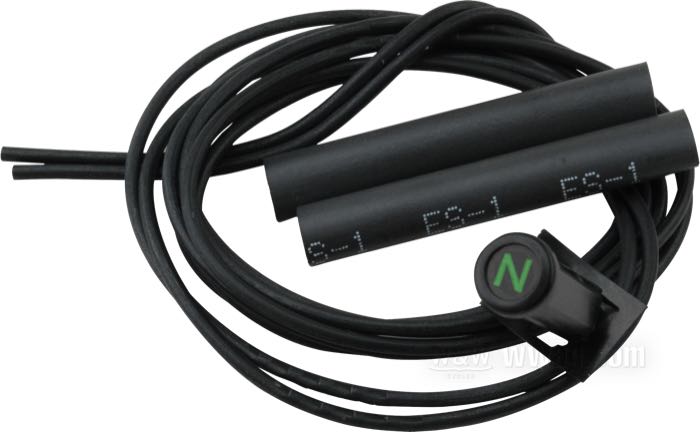 Lámpara piloto; apropiado para FX, FXR, Sportster 1983-1994; Ø de montaje: 7.1 mm; punto muerto; verde; largo: 24 mm; Ø 10 mm; 12 V; 1.4 W; reemplaza OEM HD 68024-92A; peso bruto: 10 g