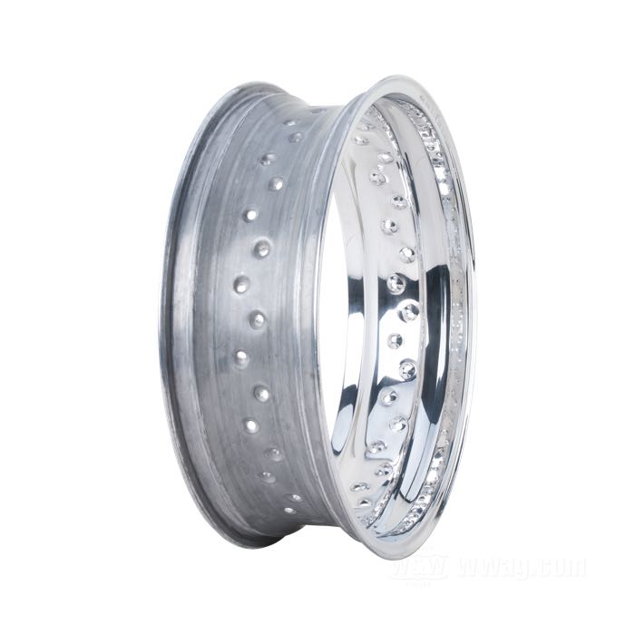 Rim by Morad; aluminum; profile: Morad MTC; rim finish: polished; 5.5x18 ”; Number of Spoke Holes: 40; metal valve in center; inner Ø: 420 mm; for wide and narrow hubs; DOT approved; gross weight: 3.28 kg