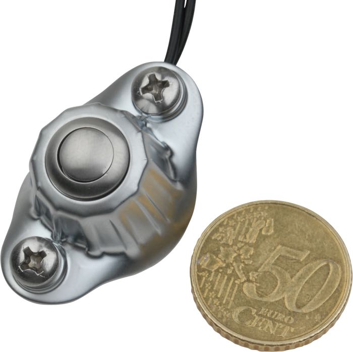 Tasterarmatur »Deluxe« von Kustom Tech; für Hupe / Blinker (einzeln) / Startermotor; für 1” Lenker; mit einem Taster; Messing, matt verchromt; mit zwei Kabeln; Italien; Bruttogewicht: 70 g