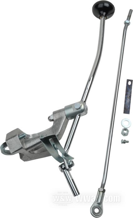 Cambio a mano »Police Style«; apropiado para FX 4 marchas con trans. a rotación, modelos 5 marchas (menos FXR) 1979→; acero / aluminio fundido; reemplaza OEM HD 33631-66, 33776-66 y 38460-52; peso bruto: 2.1 kg