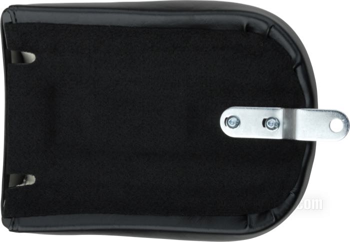 Cuscino passeggero »Silhouette« di Le Pera; atto per Touring 2008→; similpelle, nero, altezza anteriore: 8 cm / altezza posteriore: 6 cm; lunghezza x larghezza: 26 x 20 cm; U.S.A.; peso lordo: 1.1 kg