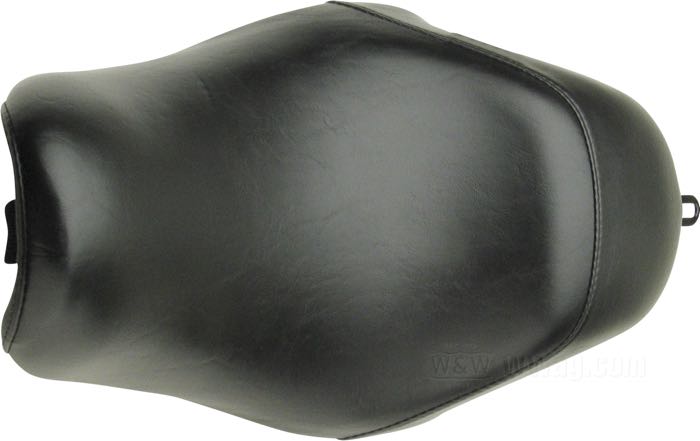Solositz »Bare Bones Standard« von Le Pera; passend für Sportster 2007-2009; mit 3.3 gal (12.5l) Tank; Kunstleder, schwarz; Länge x Breite: 55 x 31 cm; USA; Bruttogewicht: 4 kg