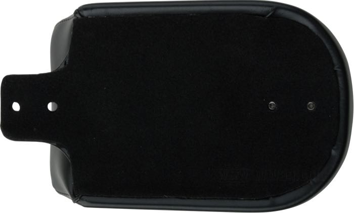 Cuscino passeggero »Silhouette« di Le Pera; per Silhouette Solo; atto per Dyna 1991-1995 (ecc. FXDWG); similpelle, nero, altezza anteriore: 8 cm / altezza posteriore: 5 cm; lunghezza x larghezza: 26 x 18 cm; U.S.A.; peso lordo: 1.5 kg