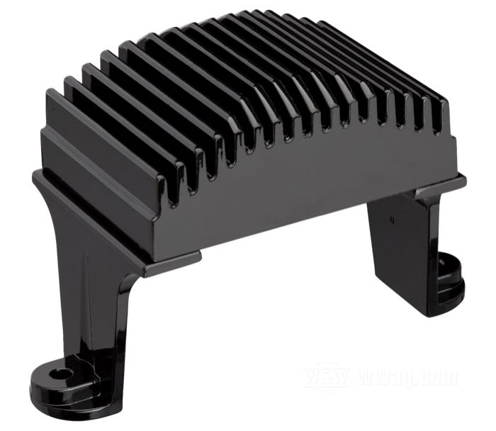 Regulatore/Raddrizzatore di Cycle Electric; atto per Touring 1997-2001; alluminio, nero, anodizzato; rimpiazza OEM HD 74505-97; U.S.A.; peso lordo: 1.43 kg