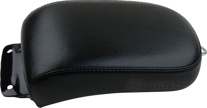 P-Pad »Bare Bones Standard« by Le Pera; fits Softail 2000-2007 (130 or 150 mm rear tire); synthetic leather, black, height front: 7 cm / height rear: 5 cm; length x width: 29 x 18 cm; USA; gross weight: 1.16 kg