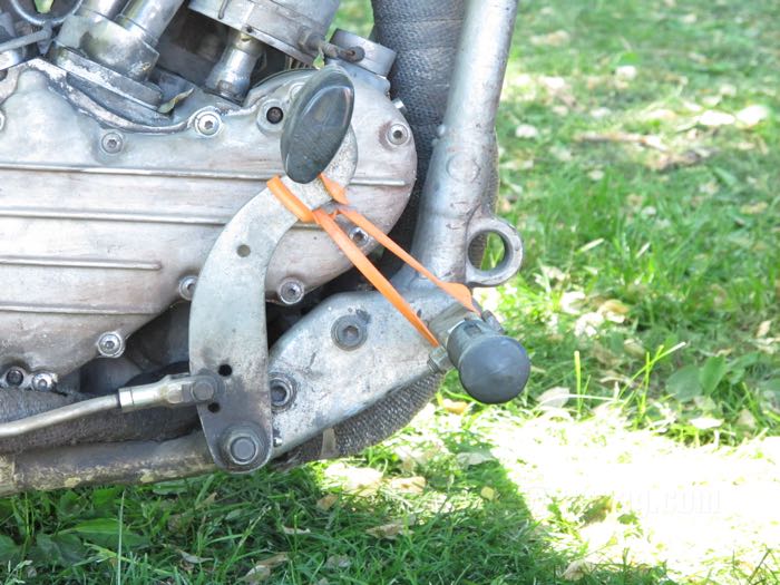Pedale freno; atto per Big Twin 1936-1957; acciaio, cromato; rimpiazza OEM HD 42402-36; peso lordo: 453 g