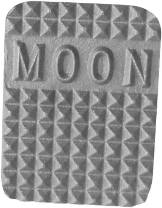 Brake pedal pad »MOON« by Mooneyes; aluminum, cast finish; width x height: 60 x 80 mm; with stud and nut; gross weight: 120 g