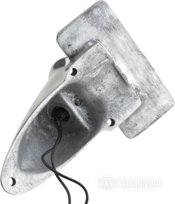 Taillight »Crocker 1940-42« by Crocker; cast aluminum, polished; bulb type: P21/5W; 12 V; with 12 V bulb; with stop light; without license illumination; with license bracket; USA; gross weight: 680 g