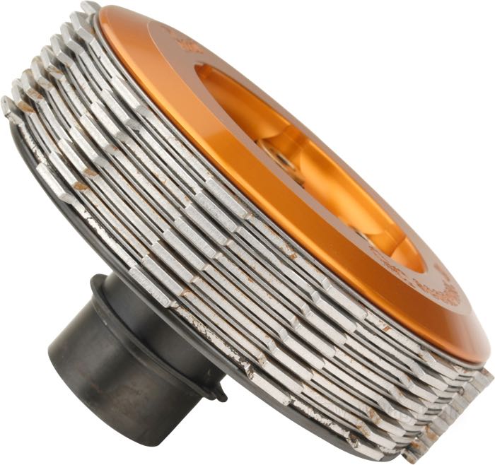 Clutch kit »Scorpion« by Barnett; fits Sportster late 1984-1990 (4-speed); steel / aluminum; pre-installed springs: 6 x 66 lbs@3/4“; USA; gross weight: 3.45 kg