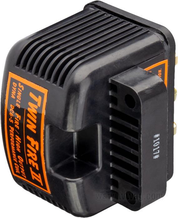 Bobina di accensione »2 in 1« di Dynatek; nero; ad usare con 12 V; resistenza primaria: 2 x 3 Ω; single fire ed una candela per testa; attachi alto volt.: due; peso lordo: 740 g