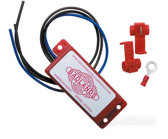 Compensador de potencia eléctrica »II« de Badlands; apropiado para Touring 1988-1996, Softails 1991-1995, Dyna 1994-1996, Sportster 1991-1998; 12 V; 40(80) W; EE. UU.; peso bruto: 120 g