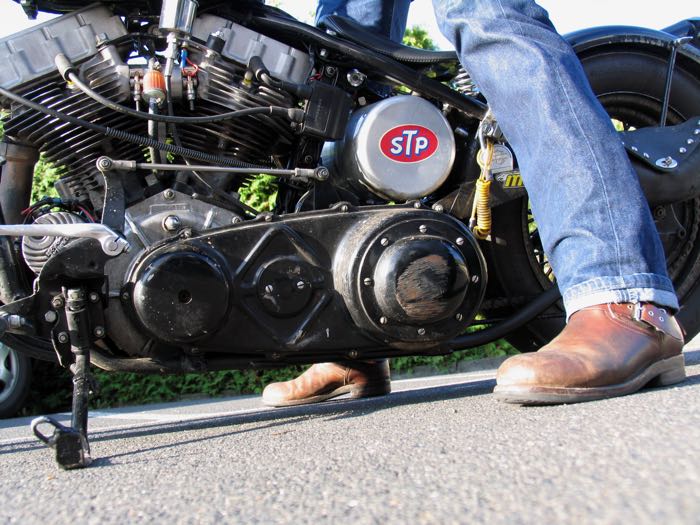 Tapa Ratchet Top de BAKER Drivetrain; apropiado para FX Big Twin de 4 velocidades 1974-inicio 1979; aluminio fundido / acero, chorreado con perlas; EE. UU.; peso bruto: 3.33 kg