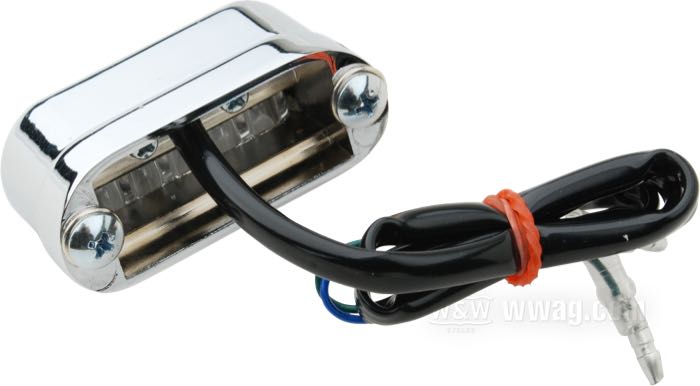 Illuminazione targa »LED Deluxe« di SpeedFire; alluminio fuso, cromato; L x A x P: 56 x 22 x 26 mm; 12 V; con LED; superficie di fissaggio: piana; distanza dei forati di fissaggio: 46 mm; con due viti M4 e 20 cm di cavo; omologato E11; peso lordo: 118 g