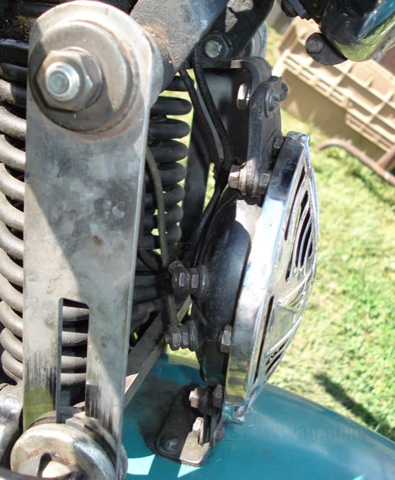 Montagekit von Colony; für Delco Remy Hupen; passend für Knucklehead 1936, alle Big Twins 1937-1941, 45”/750 cc 1940-1941; Stahl; USA; Bruttogewicht: 160 g