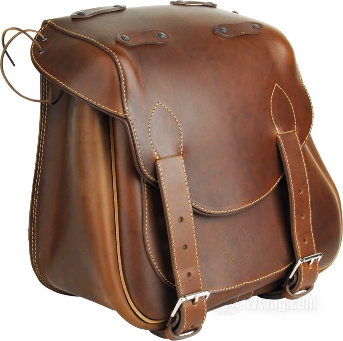 Satteltasche »SneBamse« von Lejonkulan; Rindleder, braun, flacher Rücken; B x H x T: 43 x 39 x 21 cm; Volumen: 27 l; Schweden; Bruttogewicht: 4.27 kg