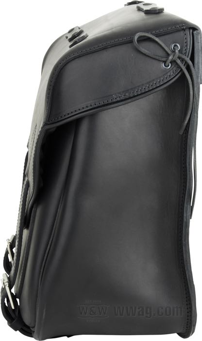 Saddlebag »Bamse« by Lejonkulan; cowhide, black, shaped back; W x H x D: 43 x 39 x 21 cm; volume: 30 l; Sweden; gross weight: 4.22 kg