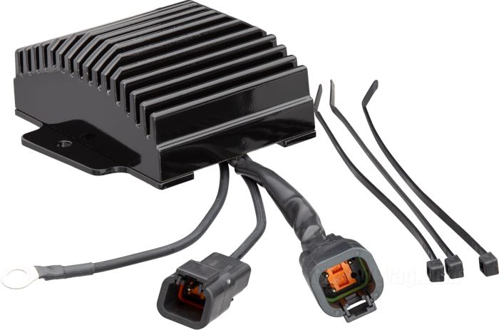 Regulatore/Raddrizzatore di Cycle Electric; atto per Softail 2007; alluminio, nero, anodizzato; rimpiazza OEM HD 74540-07; U.S.A.; peso lordo: 1.29 kg