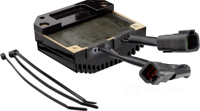 Regulatore/Raddrizzatore di Cycle Electric; atto per Dyna 2006-2007; alluminio, nero, anodizzato; rimpiazza OEM HD 74631-06; U.S.A.; peso lordo: 1.24 kg