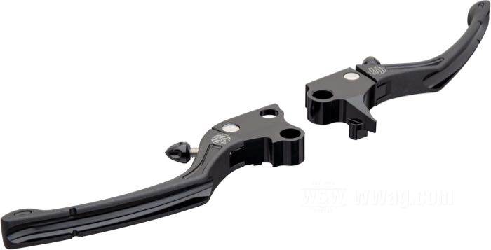 Hand brake/clutch lever »Regulator« by Roland Sands Design; fits Softail 1996-2014, Dyna 1996→, Touring 1996-2007, Sportster 1996-2003 with cable operated clutch; billet aluminum, black OPS; USA; gross weight: 390 g