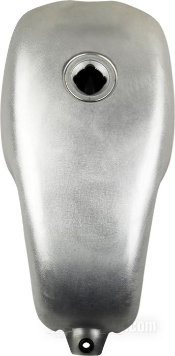 Depósito de gasolina »Café Racer« de Storz; apropiado para Sportster 2007-2020; aluminio, natural; volumen: 10.2 l; con tapón: Quick-Cam; grifo de gasolina necesario: no - con abertura para bomba de gasolina; grifo de gasolina necesario: no - con abertura para bomba de gasolina; EE. UU.; peso bruto: 4.87 kg