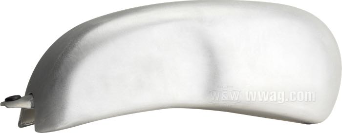Depósito de gasolina »Café Racer« de Storz; apropiado para Sportster 2007-2020; aluminio, natural; volumen: 10.2 l; con tapón: Quick-Cam; grifo de gasolina necesario: no - con abertura para bomba de gasolina; grifo de gasolina necesario: no - con abertura para bomba de gasolina; EE. UU.; peso bruto: 4.87 kg