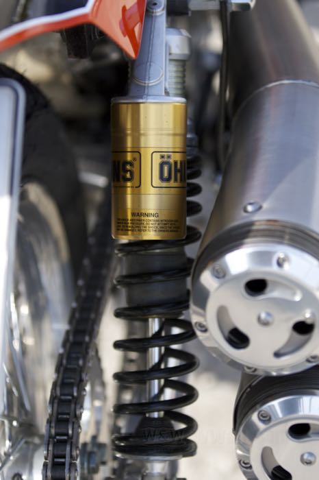Ammortizzatori »36PL« di Öhlins; atto per Sportster 1979-2020; alluminio billet / acciaio / acciaio per molle; lunghezza: 336 mm; ochiello del amortizzatore: 14 mm; con omologazione nazionale tedesco; peso lordo: 4.7 kg